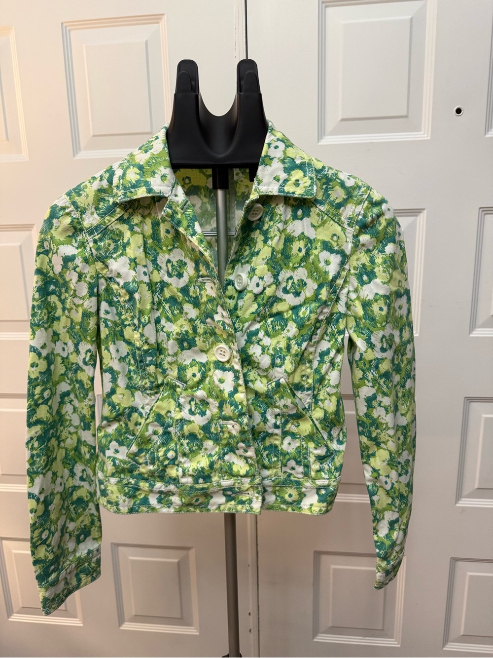 Liz Claiborne Green Floral Jean Jacket - Picture 1 of 8